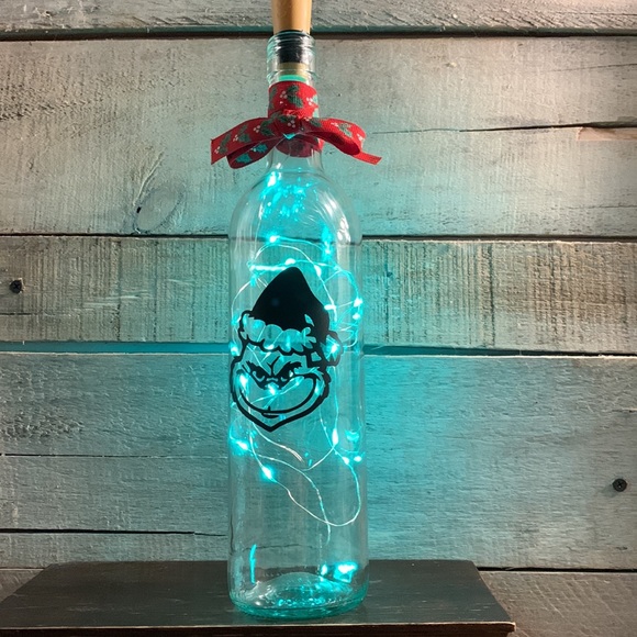 Grinch face with santa hat wine bottle lantern - Picture 6 of 9
